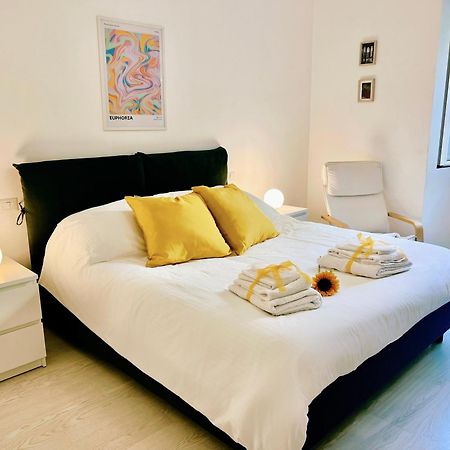 Modern Apartment In Monteverde 로마 외부 사진