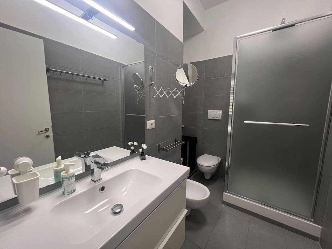 Modern Apartment In Monteverde 로마 외부 사진